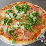 Pizza_Schinken_Ruccola